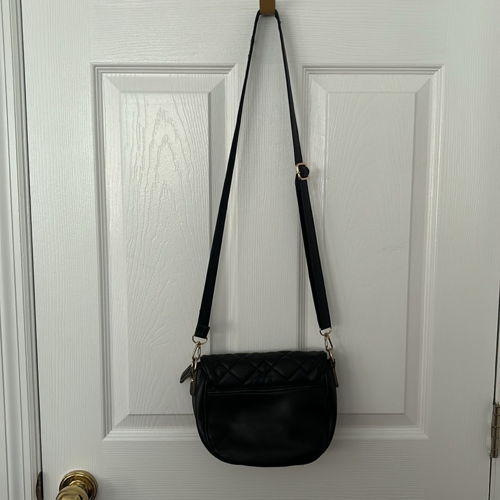 Black quilted texture, vegan leather Crossbody bag by David Jones, Paris - Picture 4 of 8